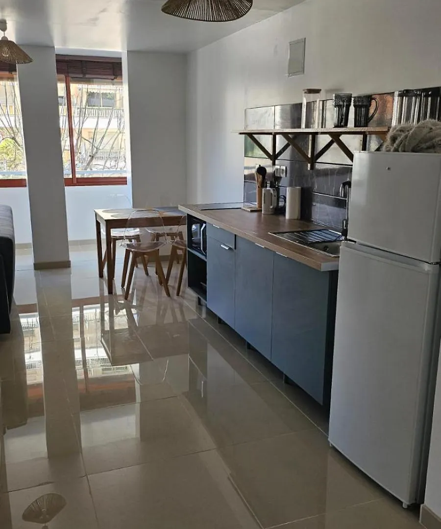 Appartement 1 Chambre, Proche Commerces Et Plages By Palmazur Vacances Cannes 0*,  France